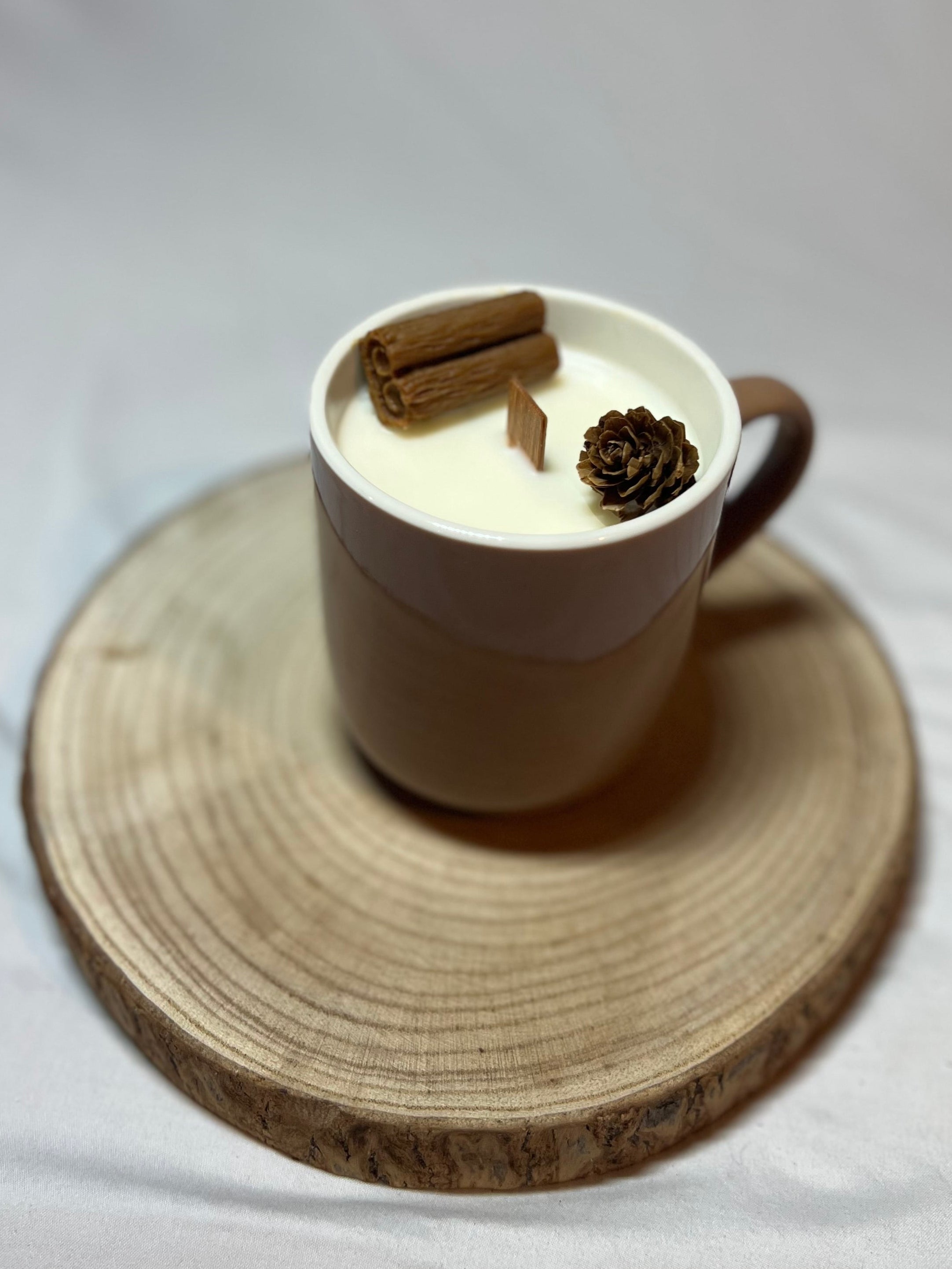 Vela Taza Canela – Cera de Soja y Mecha de Madera